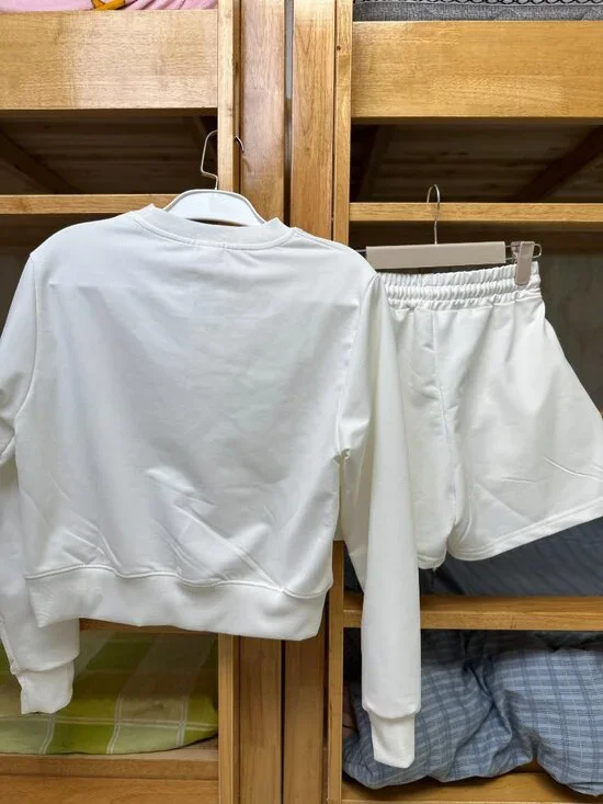 White ALO Long-Sleeve Top and Shorts — Size M - Picture 4 of 4